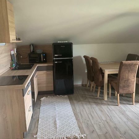Apartmanovy Dom Magda Vrbov Extérieur photo